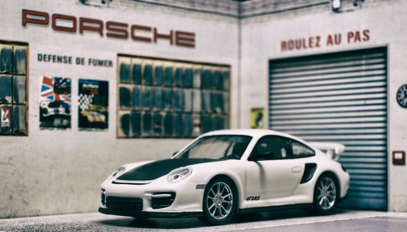 Illustration for article titled Teutonic Tuesday: Mehr RennSport. Mit Turbo!